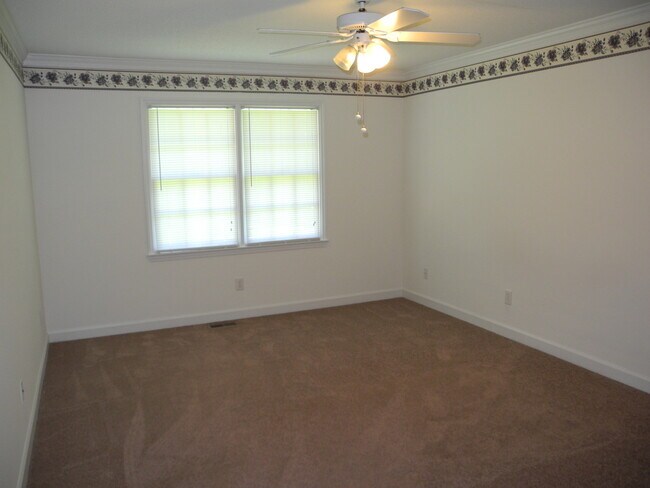 Building Photo - Condo / W. Burlington