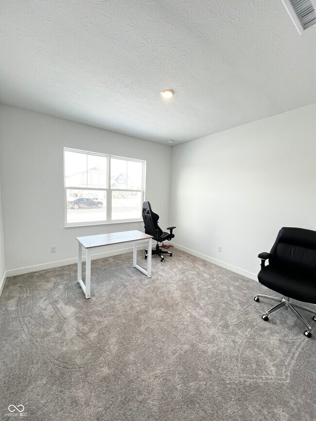 Building Photo - 2725 Linwood Ave