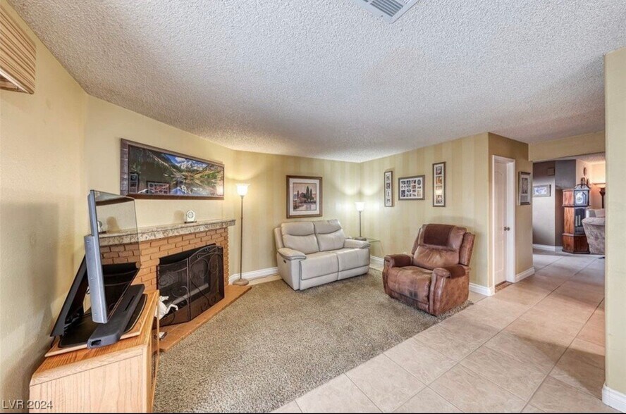 Building Photo - 348 Faulkner Ct