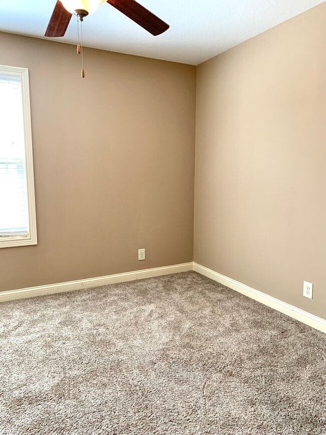 Building Photo - 1053 Quiver Ln