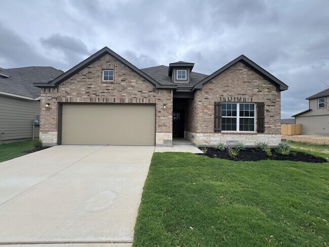 Primary Photo - 12647 Auriga