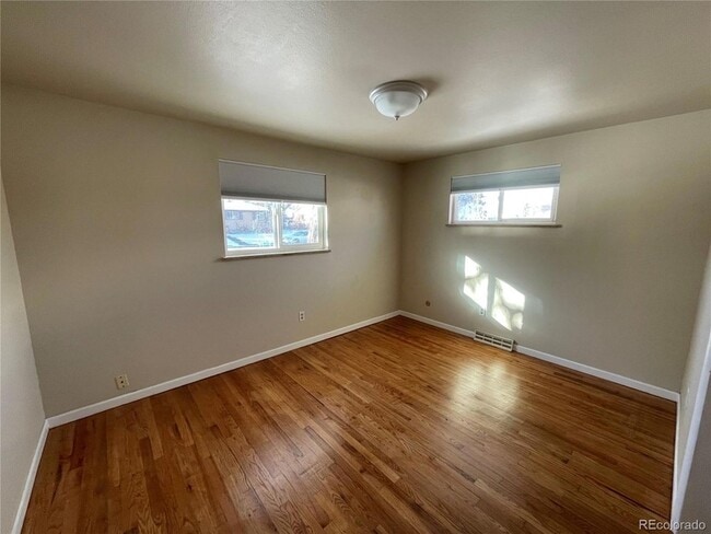 Building Photo - 1250 S Ames St