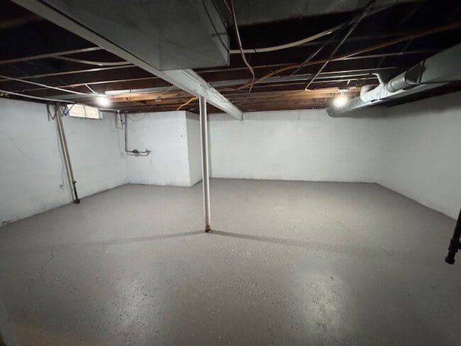 Building Photo - 3125 Abbott St