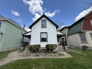 Building Photo - 82 E Maynard Ave