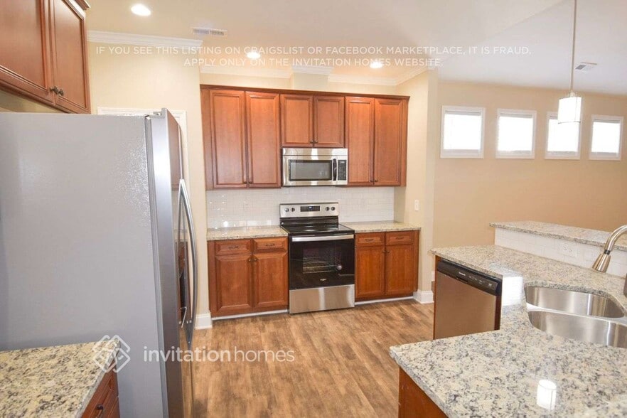 Building Photo - 250 Denby Cir