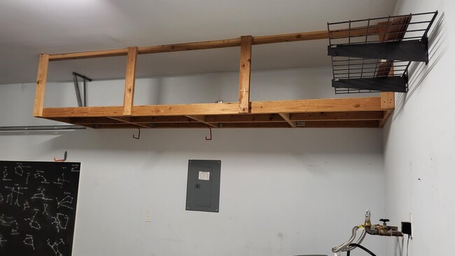 Building Photo - 12118 Harris Hawk
