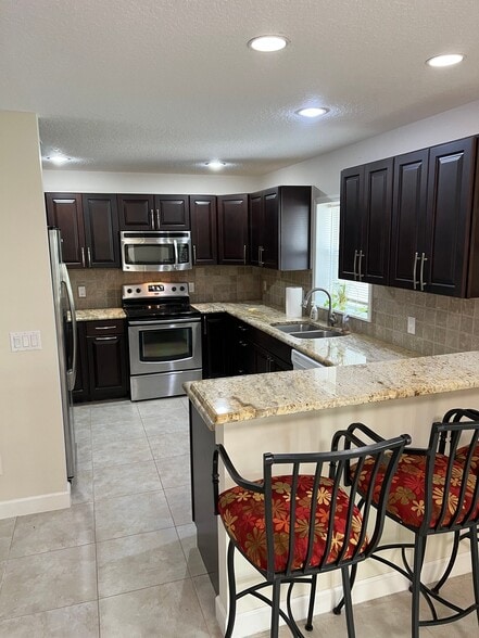 Building Photo - 1655 27th Ave