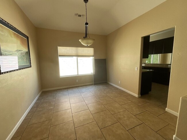 Building Photo - Pool home with solar panels in Palm Desert