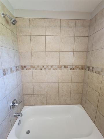 Building Photo - 4405 Wedgmont Cir S
