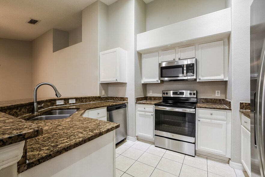 Building Photo - 4926 Walnut Ridge Dr