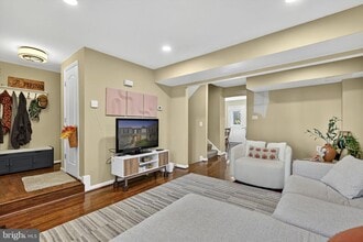 Building Photo - 5429 Quest Ct