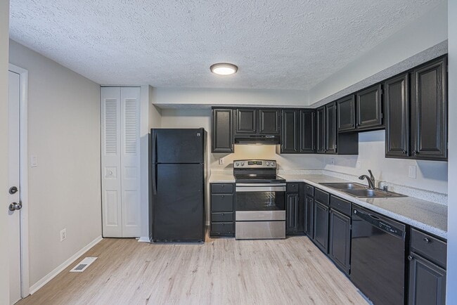 Building Photo - 426 Mystic View Turn