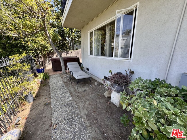 Building Photo - 7756 Torreyson Dr