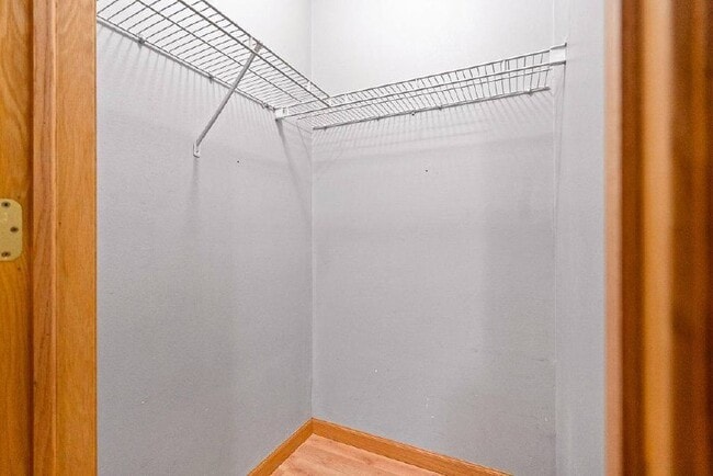 Building Photo - 5848 S Prairie Ave