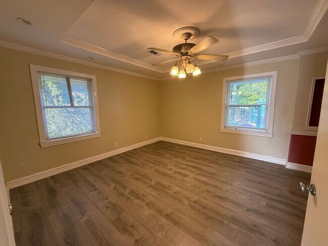 Building Photo - Gulf Breeze Proper - Casablanca - 2 bed, 1 bath