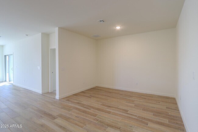 Building Photo - 40285 W Chambers Dr