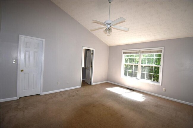 Building Photo - 1240 Brisbane Dr