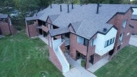 Building Photo - 1741 Ridgehaven Ct