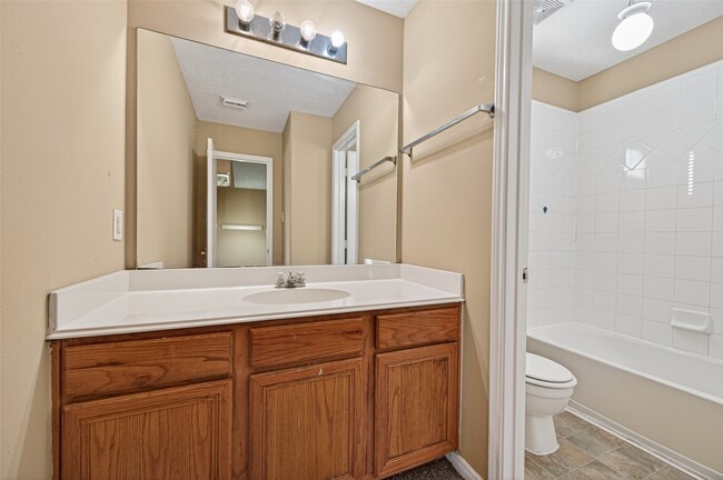 Building Photo - 3006 Palace Oaks Dr