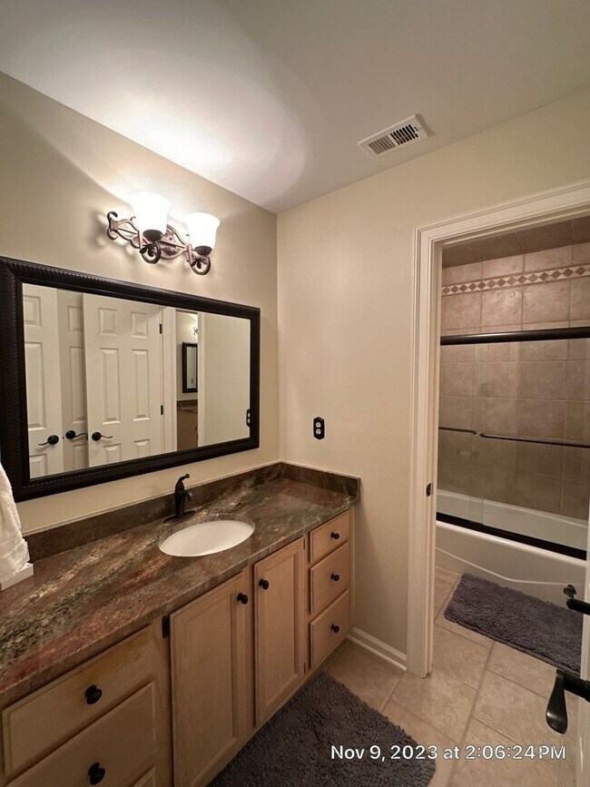 Building Photo - Collierville Home NOW Available on the Gol...