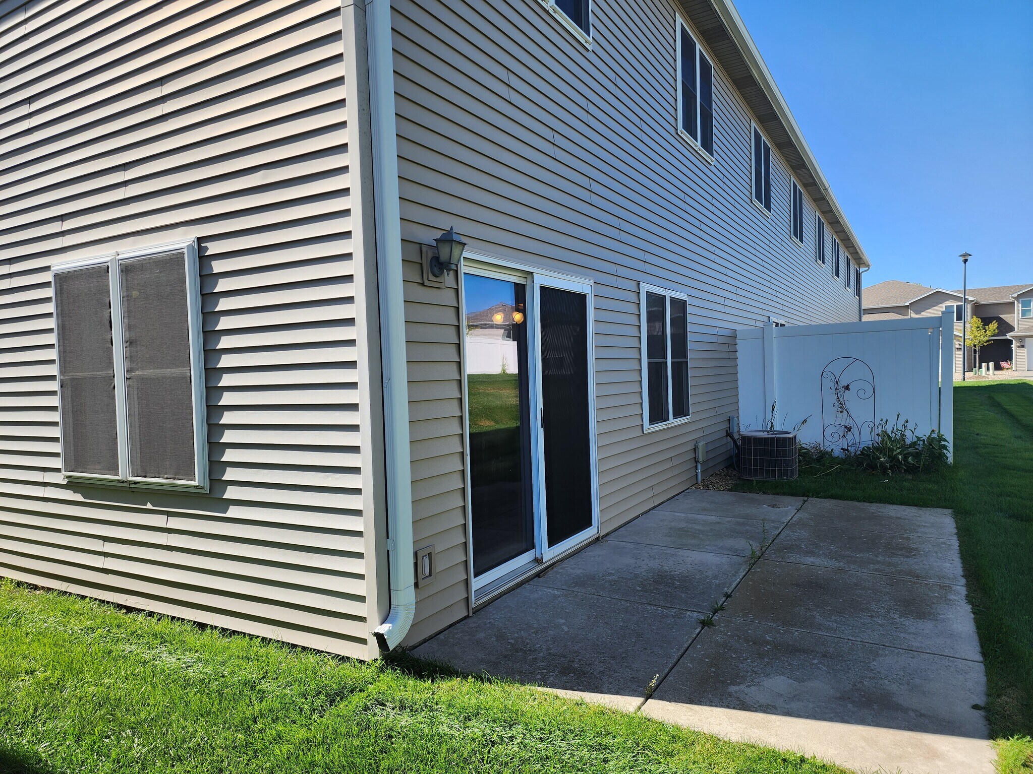 Building Photo - 3512 McLaughlin Dr