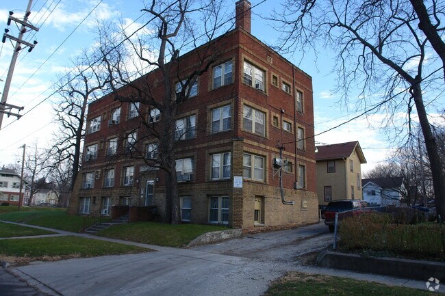 Building Photo - Yocum Apartments