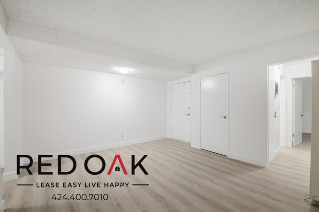 Building Photo - 1500 S Gramercy Pl