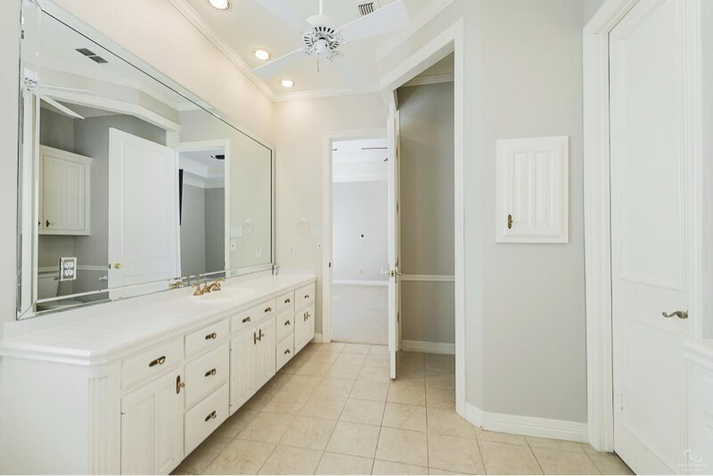 Building Photo - 17105 Vista Tree Cir