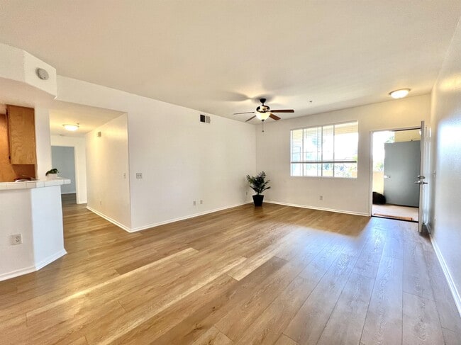 Building Photo - 1388 Challis Pl