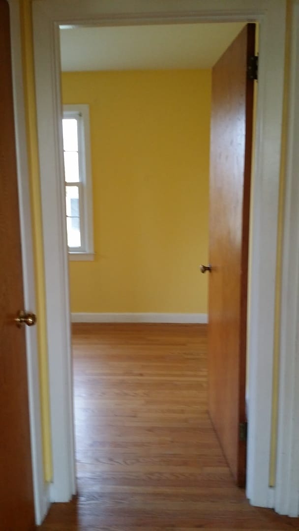 Building Photo - Come make this home yours