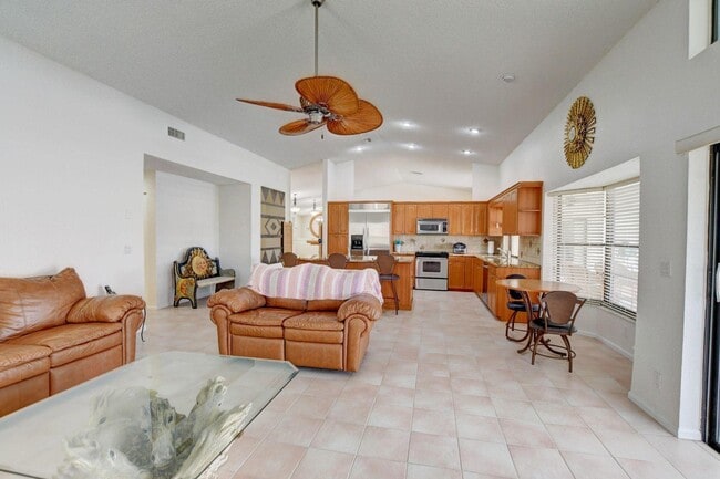 Building Photo - 11511 Island Lakes Ln