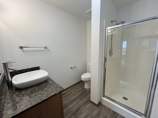 Building Photo - LEASING