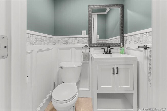 Building Photo - 83 Maltbie Ave