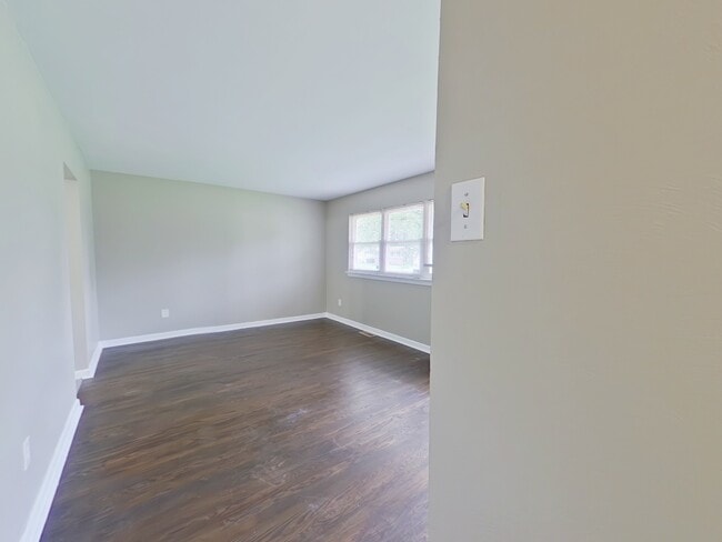 Building Photo - 770 Manresa Ln