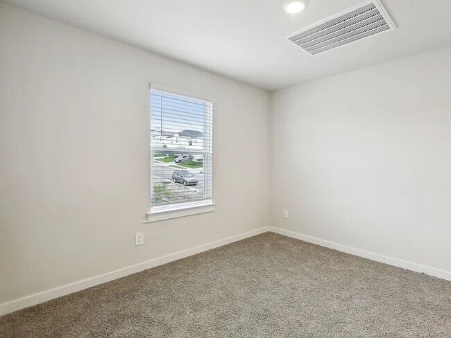 Building Photo - 4253 Skyridge Dr