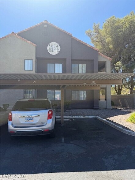 Building Photo - 5074 S Rainbow Blvd