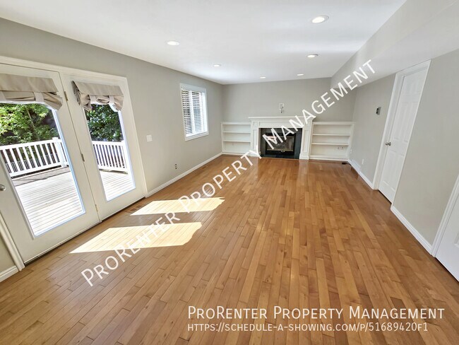 Building Photo - 2208 Kays Creek Dr
