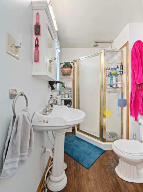 Building Photo - 111 21st St