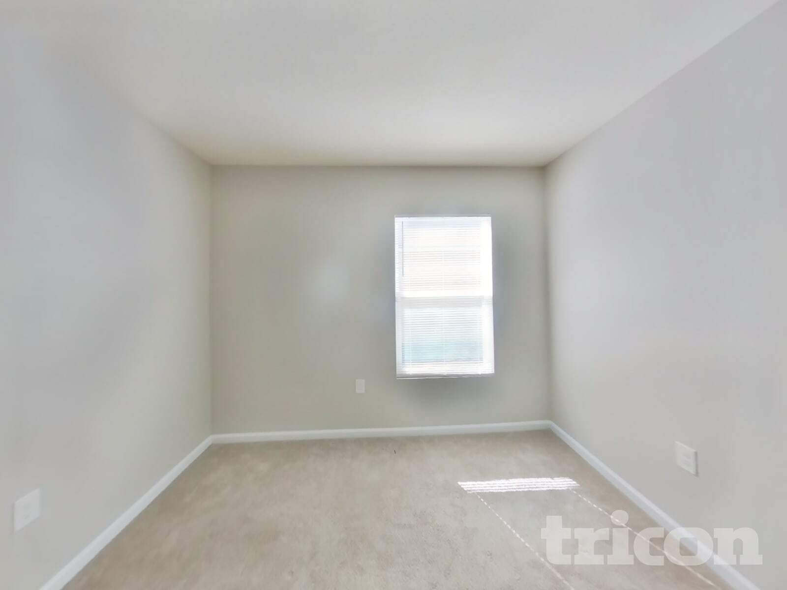 Building Photo - 1987 April Oaks Dr