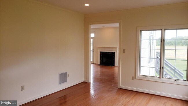 Building Photo - 14 Hayworth Cir