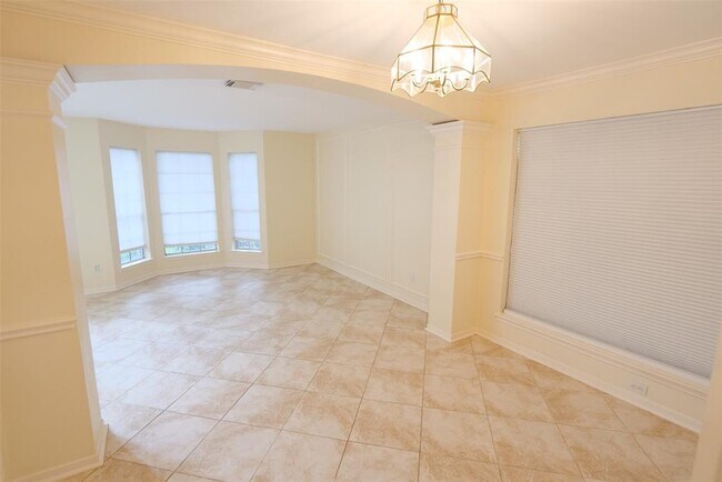 Building Photo - 23822 Hopewell Dr