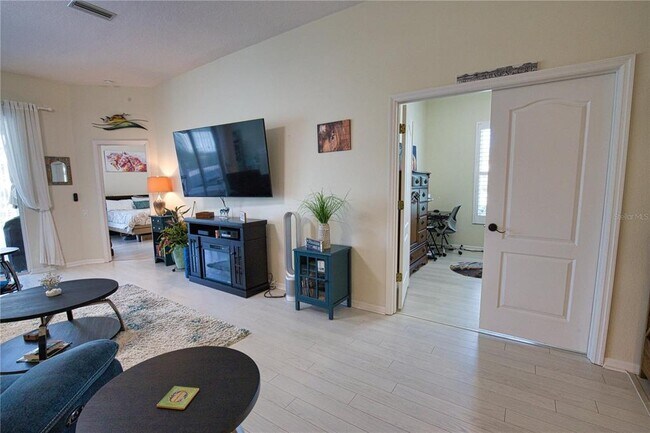 Building Photo - 2319 Falcon Trace Ln