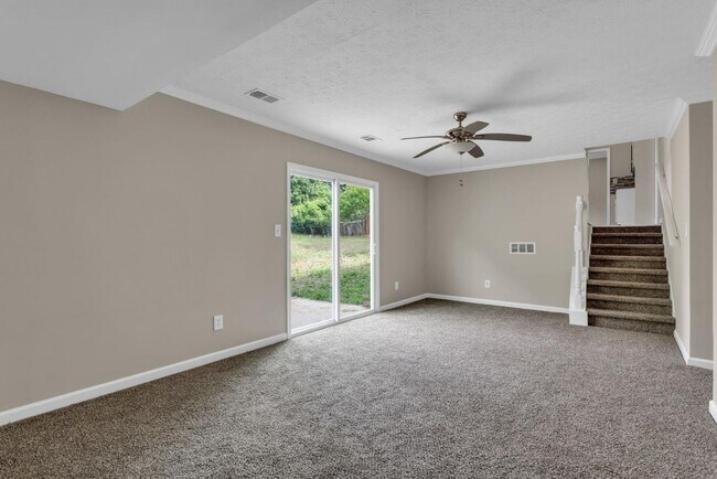 Building Photo - 8989 Teal Ln