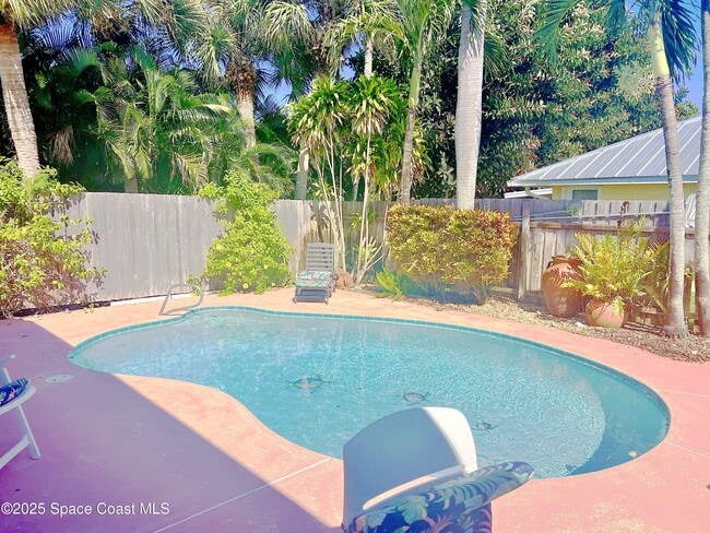 Building Photo - 150 Sandy Shoes Dr