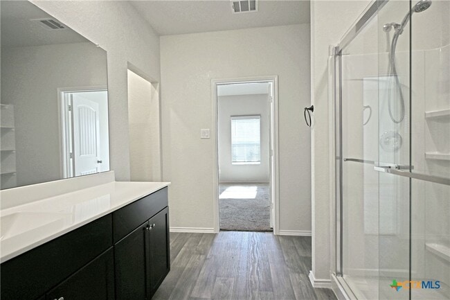 Building Photo - 884 Armadillo Dr