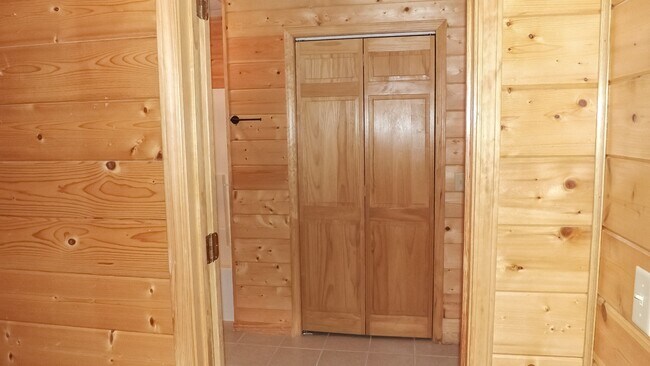 Building Photo - 103 K D Ln