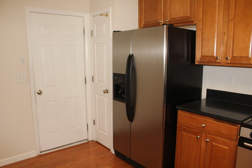 Building Photo - 1404 Bellsmith Dr