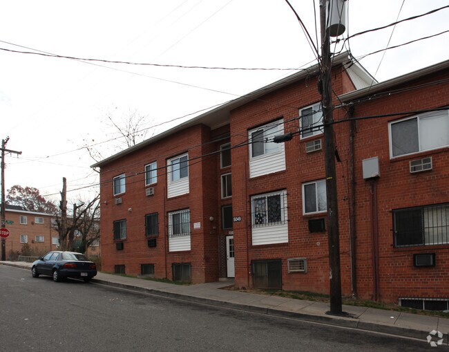 5047-5049 D Street SE - 5047-5049 D St SE