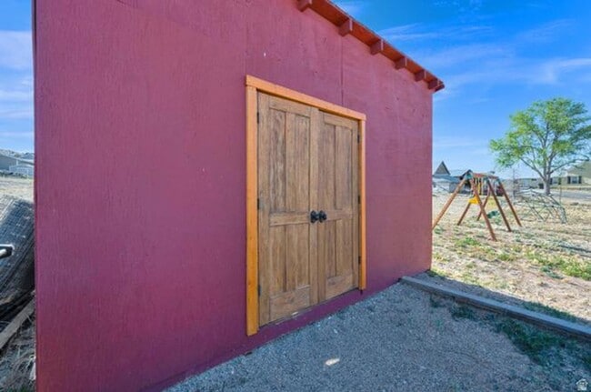 Building Photo - 468 N Duck Springs Dr