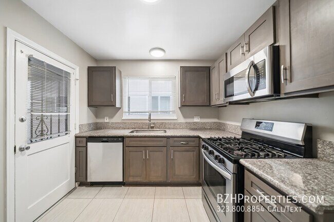 Building Photo - 3646 Carmona Ave